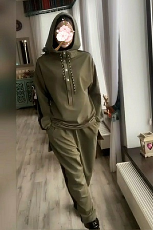 Kadın spor kıyafeti