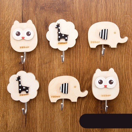 Ahşap kanca &quot;Anime&quot; - elbise askısı