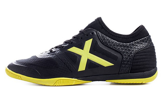 TIGA SALONU (MÜNİH) AYAKKABI