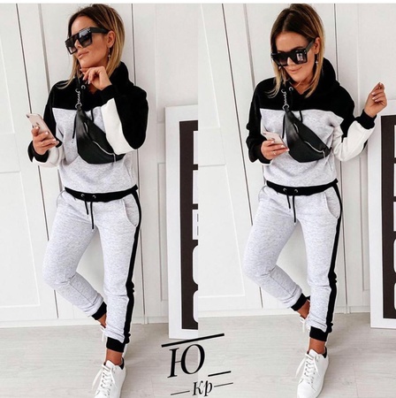 Спортивный костюм