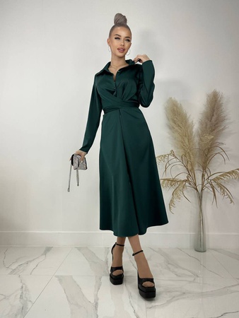 Платье с пуговицами