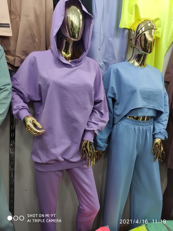 Спорт костюм