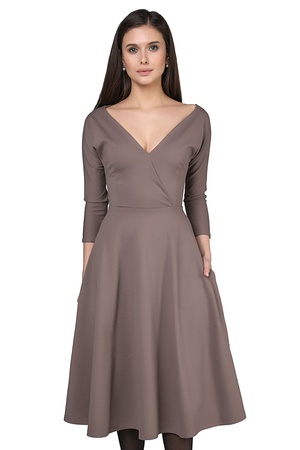 Платье с отрезной талией верх на запахе с широким вырезом