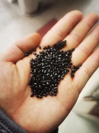 Recycled PA6 Black Unfilled High Gloss Injection Molding Grade PA6 Granules Raw Material
