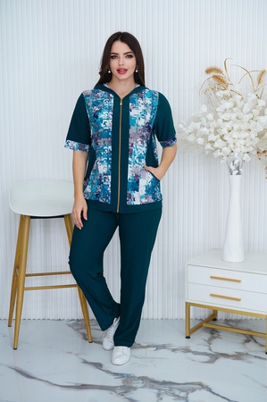 Спортивные костюмы