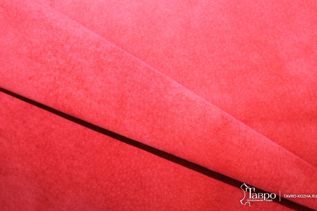 Замша, цвет красный.