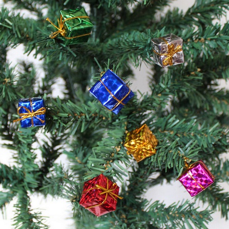 Елочное украшение "Подарочные коробки"