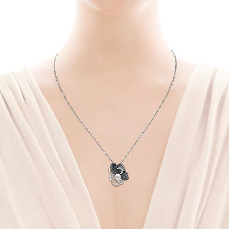 ПОДВЕСКА ИЗ СЕРЕБРА С ЖЕМЧУГОМ, ФИАНИТАМИ СВАРОВСК