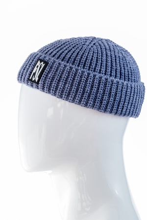 Мужская вязаная шапка