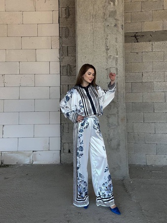 Büyük boy takım elbise