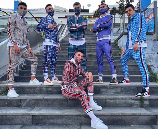 ДЖЕНТЛЬМЕНСКИЙ МУЖСКОЙ СПОРТИВНЫЙ КОСТЮМ