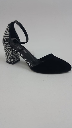 женские летние туфли на шпильке