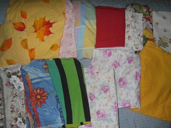 Домашний текстиль полотенца простыни пододеяльники наволочки постельное белье шторы тюли скатерти коврики секонд-хенд second-hand