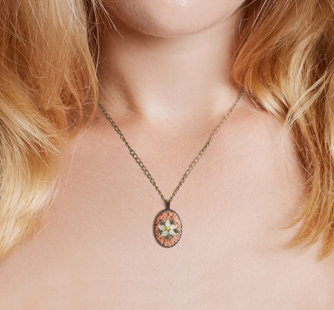 Giftome El Yapımı Doğal Taş Mozaik Kolye