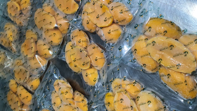 Замороженный Манго половинки. Замороженные фрукты с заводов OLMISH