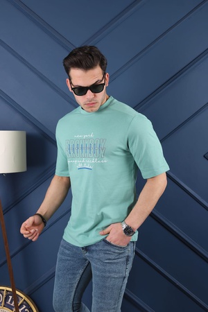 Yarım boy erkek tişörtü