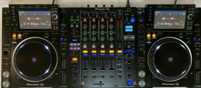 Pioneer DJM-TOUR1 & 2x CDJ-TOUR1