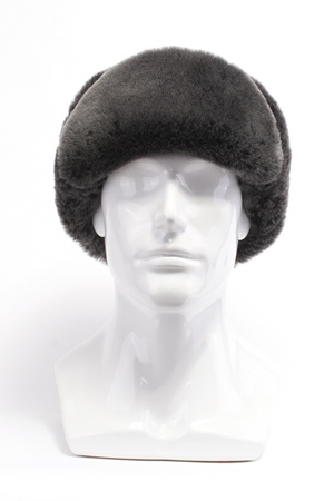 Ушанка из кожи с овчиной 170230