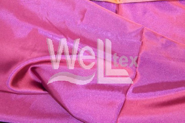 Атлас стрейч фиолетовый