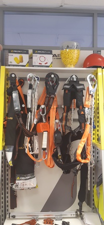 Спецодежда и СИЗ европейского качества от производителя.