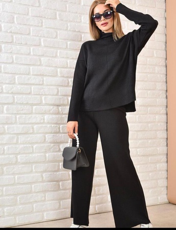 Трикотажные костюмы высокого качества,водолазки,свитера,вязанные,трикотажные платья,туники,худи,спорт,костюмы.