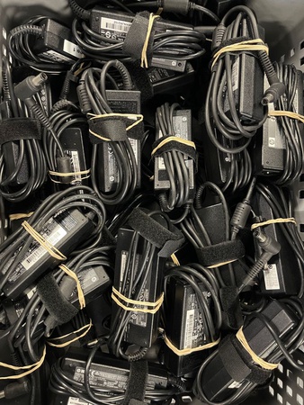 700x ОРИГИНАЛЬНЫЙ АДАПТЕР ПЕРЕМЕННОГО ТОКА HP DELL ДЛЯ НОУТБУКА 4.5x3.0 + 7.4x5.0 СИНИЙ КОНТАКТ