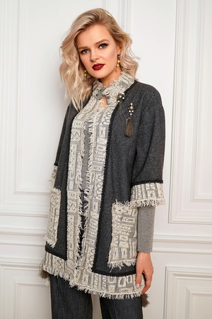 Сток женской одежды