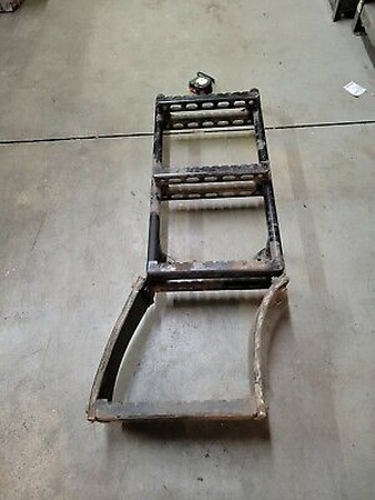 CATERPIILLAR light frame and body fabrications