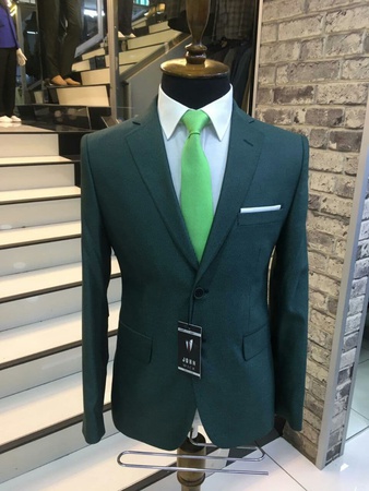 Top class men's tuxedos