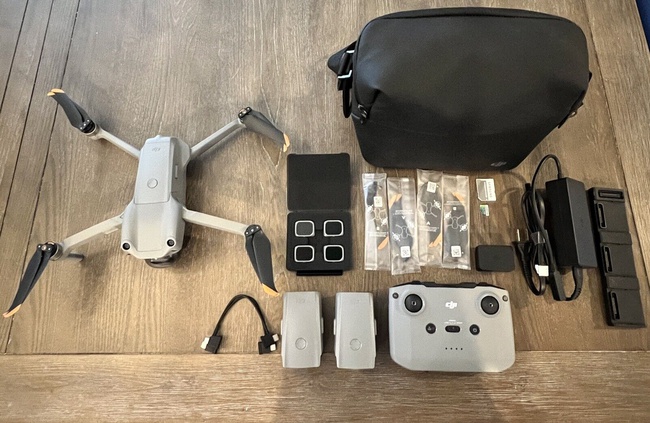 Комбинированный дрон DJI Air 2S Fly More Quadcopter