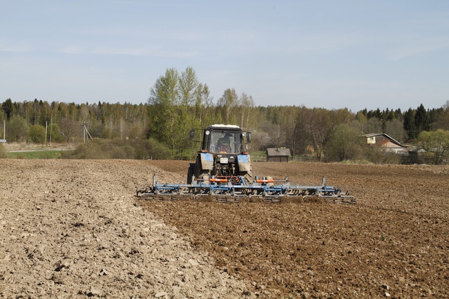 Blockmodularer Aufliegergrubber KBM-7,2