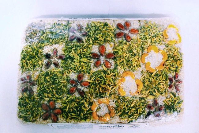 Dates, nuts, cane sugar (packaged)