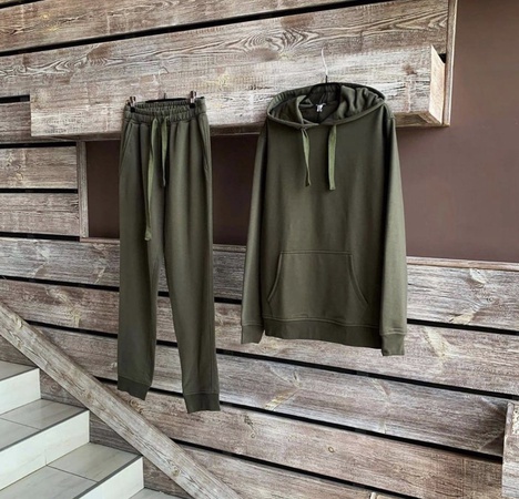 Спортивные костюмы