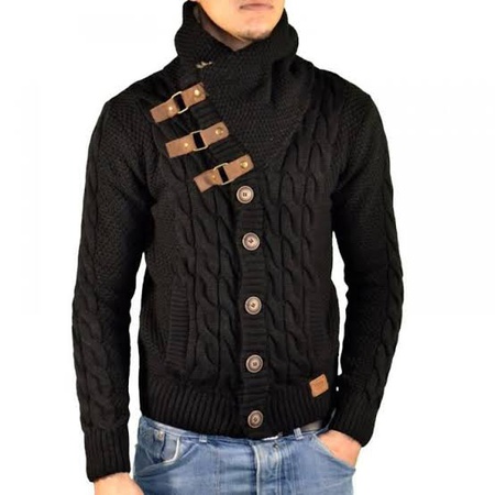 Вязанный мужской свитер