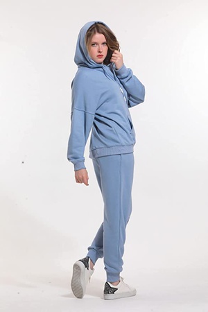 Женский спортивный костюм синего цвета