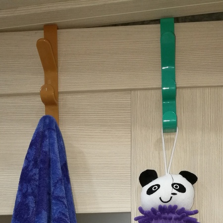 Üç kancalı kapı askısı, plastik