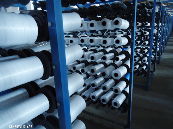 各种类型的聚丙烯和聚乙烯袋。