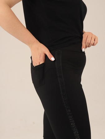 Брюки с лампасами из страз