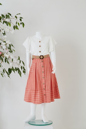 Блузка на пуговицах / юбка