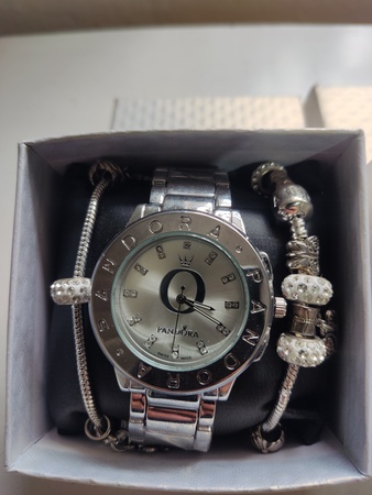 PANDŎRA'dan saatler