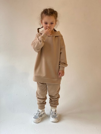 Костюм детский с капюшоном.