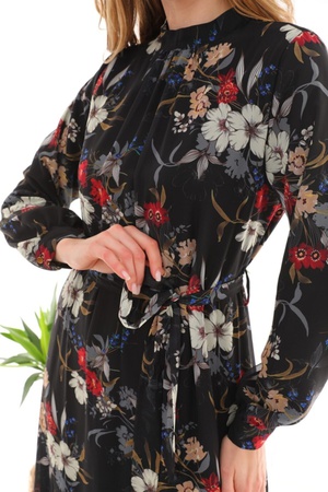 Женское черное длинное платье с цветочным узором и воротником-стойкой