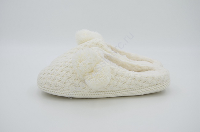 Тапочки с плюшевыми помпонами L-304