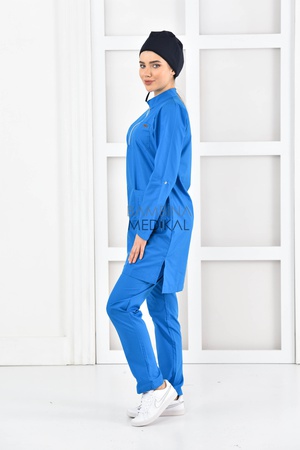 Müslüman tıbbi kadın takım elbise