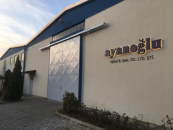 Yün - Akrilik - Naylon - Polyester karışımlı çorap ve triko iplikleri. Dilediğiniz karışım ve renkte üretim yapabilmekteyiz.