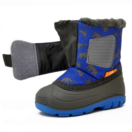 NORDMAN KÜÇÜK BİR ÇOCUK SNOWBOOTS İZOLELİ