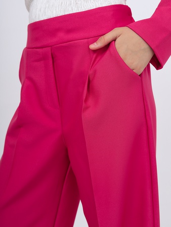 Классическая костюм