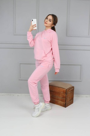 СПОРТИВНЫЙ КОСТЮМ С КАПЮШОНОМ