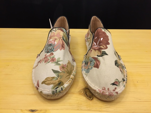 Women stylish spadriles