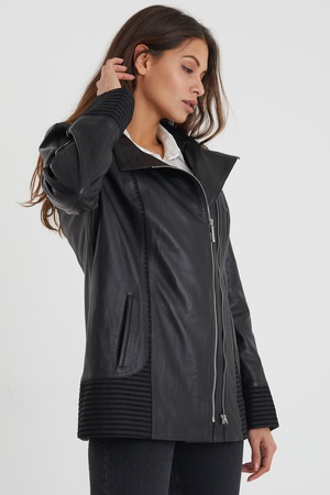 Leather jacket for women - Relaxed Fit